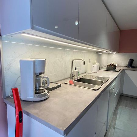 Next2Airport - Appartement House Of Lions Ransart Exteriör bild