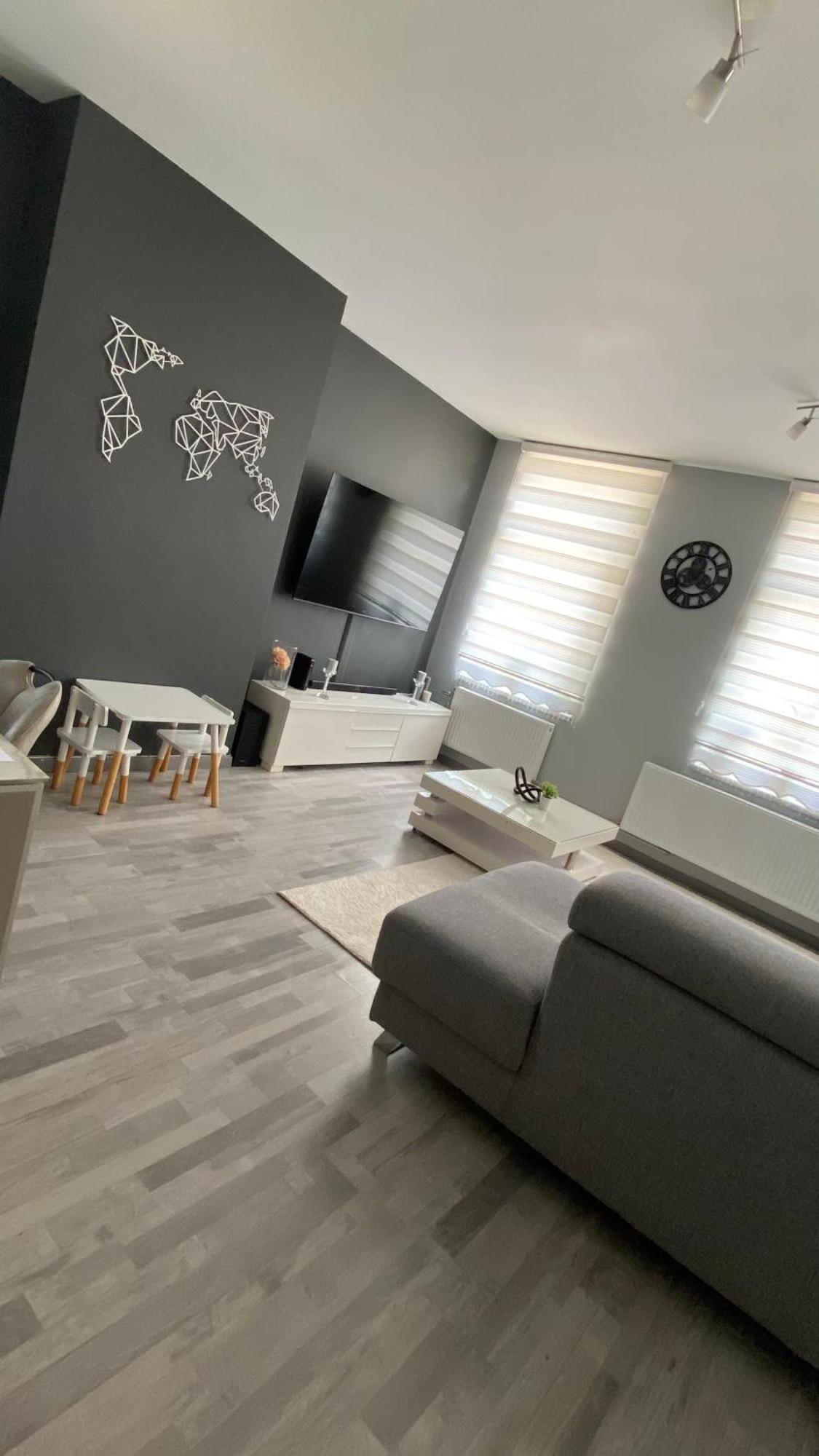 Next2Airport - Appartement House Of Lions Ransart Exteriör bild