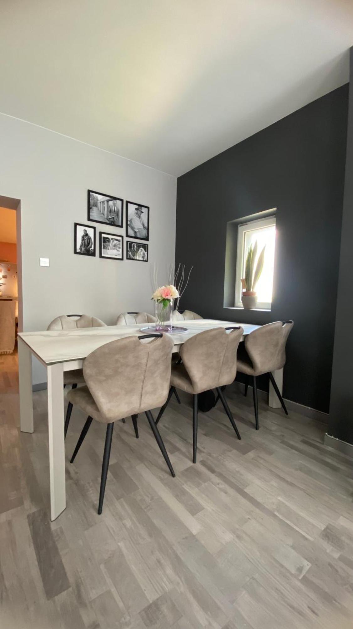 Next2Airport - Appartement House Of Lions Ransart Exteriör bild