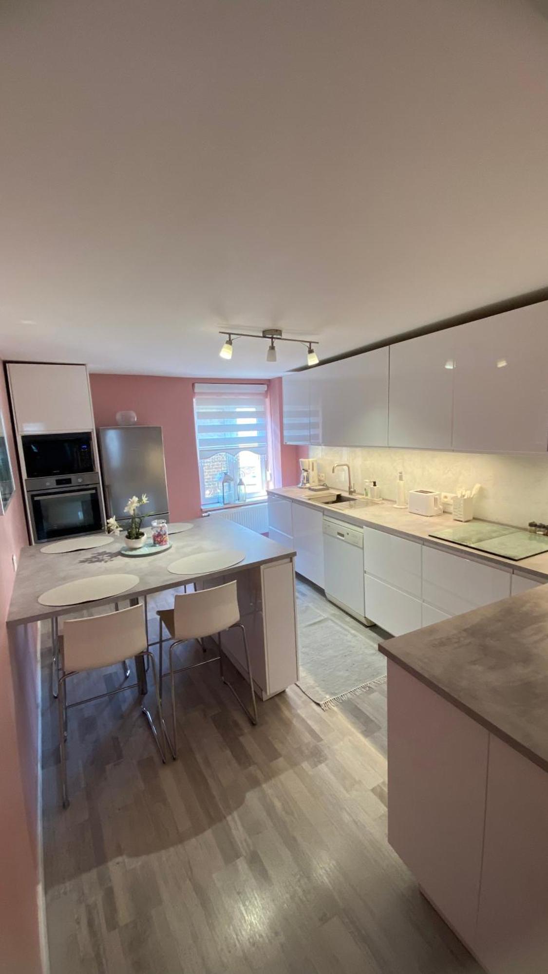 Next2Airport - Appartement House Of Lions Ransart Exteriör bild
